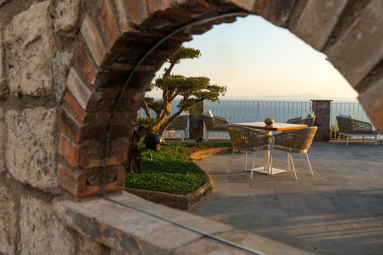 Hotel Lorelei Londres Sorrento Exterior photo